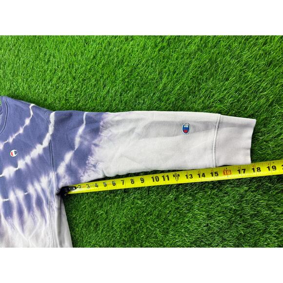 Champion Women Reverse Weave Tie Dye Crewneck Sweatshirt Purple Sz S Warm Fleece - Picture 8 of 11
